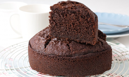 Cómo hacer un pastel de chocolate con pocos ingredientes: la receta rápida para preparar un postre único Cómo hacer un pastel de chocolate con pocos ingredientes: la receta rápida para preparar un postre único