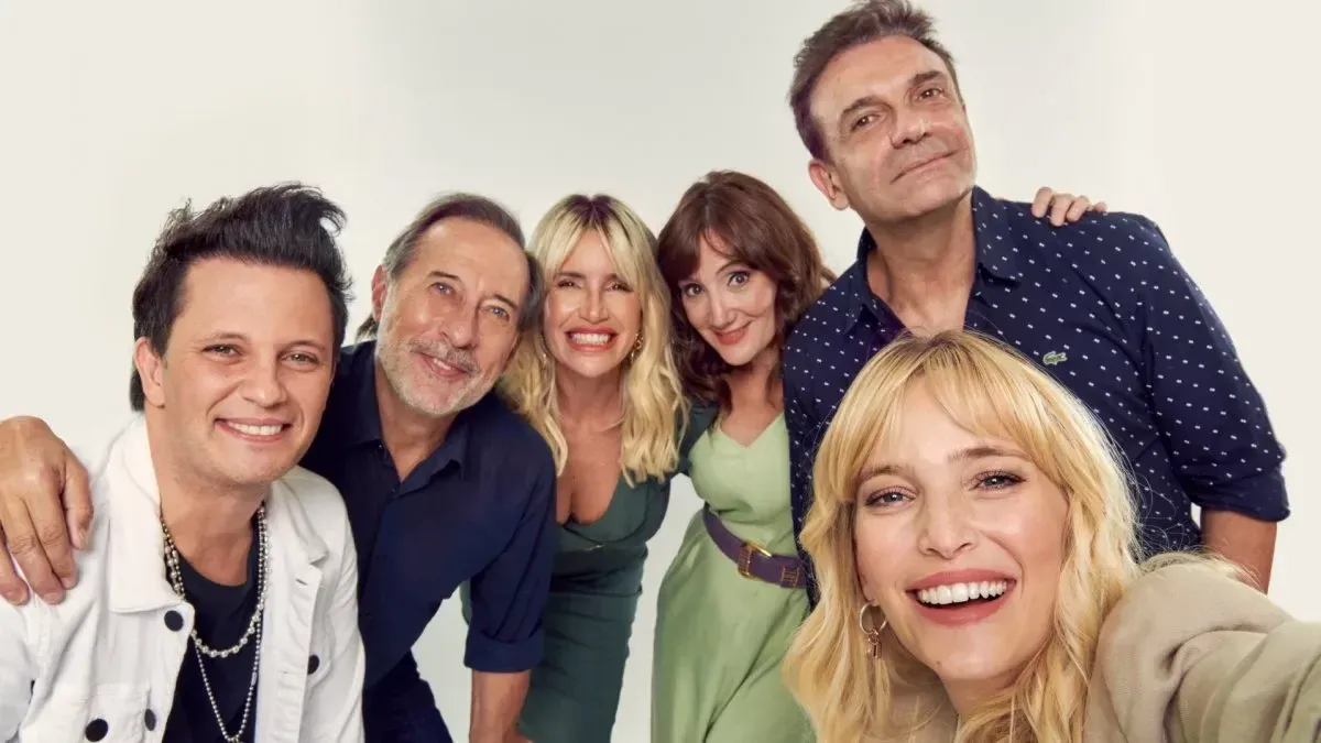 Guillermo Francella, Jorgelina Aruzzi, Florencia Peña, Marcelo de Bellis y Darío y Luisana Lopilato forman el elenco de "Casados con hijos". Las entradas para verlos van desde los $7mil hasta los $12mil. A ese valor hay que sumarle el costo por servicio.