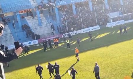Luego del clásico entre Atlético de Rafaela y Sportivo Norte se produjo un pelea masiva entre hinchas del segundo equipo y la Policía que dejó un saldo de varios heridos, detenidos y daños materiales. Luego del clásico entre Atlético de Rafaela y Sportivo Norte se produjo un pelea masiva entre hinchas del segundo equipo y la Policía que dejó un saldo de varios heridos, detenidos y daños materiales.