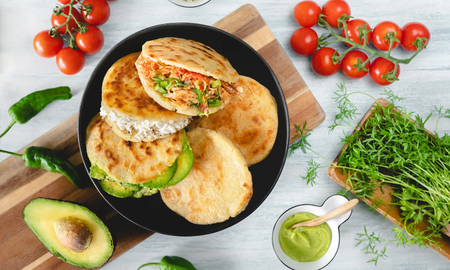 Arepas Venezolanas: la receta ¡más fácil y deliciosa de todas! Arepas Venezolanas: la receta ¡más fácil y deliciosa de todas!