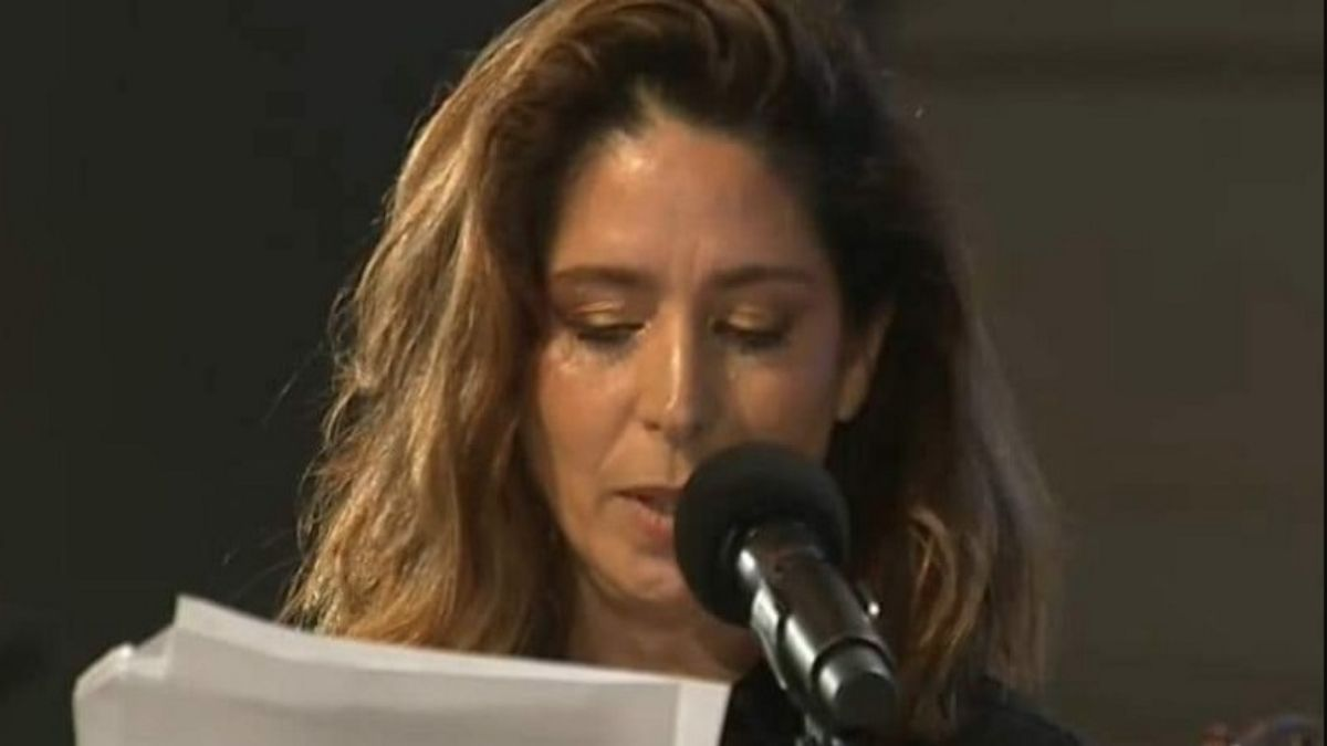 Laura Novoa fue criticada por lo que cobró en el homenaje a las víctimas de coronavirus.