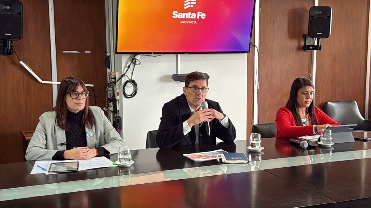 El Gobierno provincial confirmó el inicio del proceso de traslado, concurso y titularización para IPE de Nivel Inicial, Primario y Modalidad Especial. El Gobierno provincial confirmó el inicio del proceso de traslado, concurso y titularización para IPE de Nivel Inicial, Primario y Modalidad Especial.
