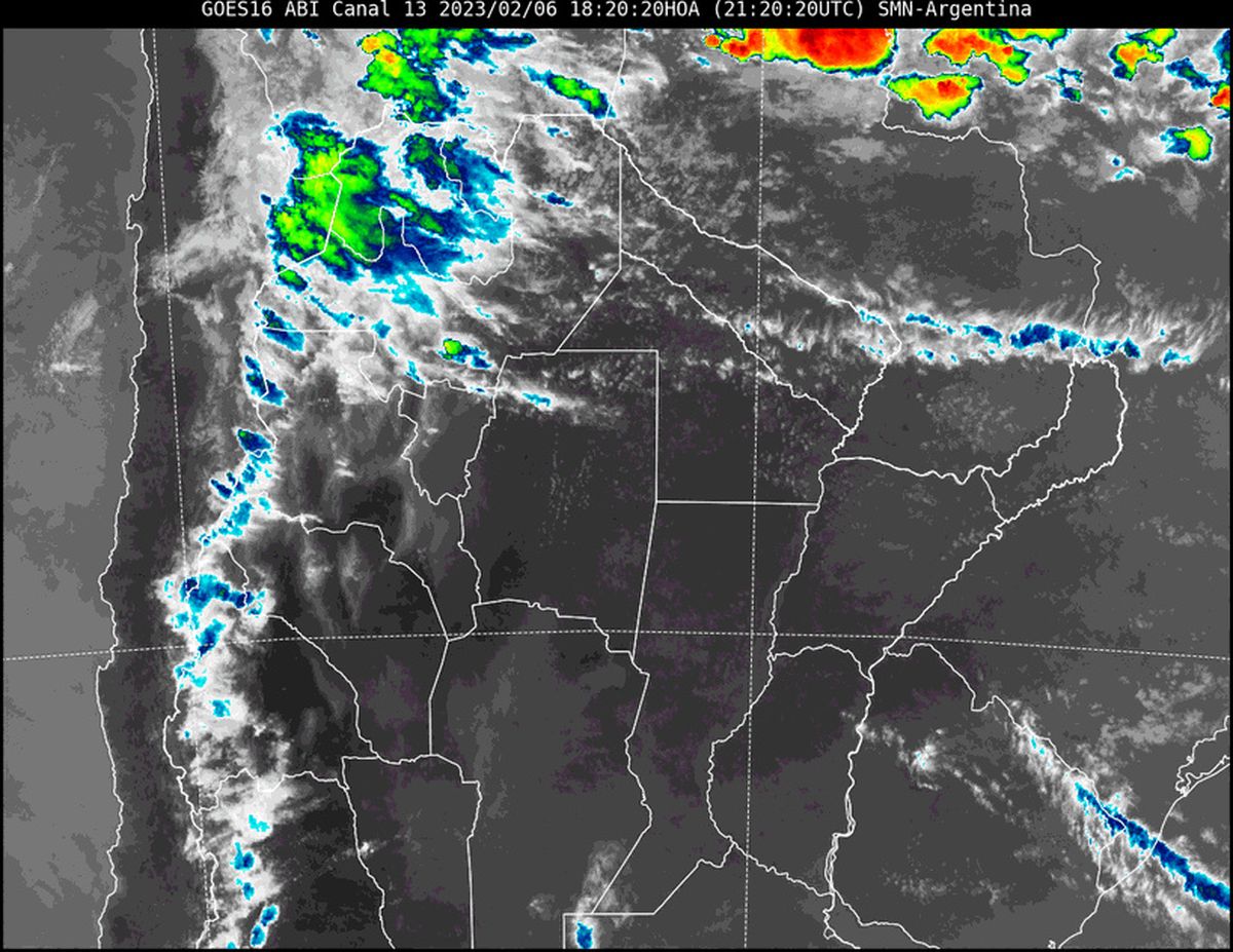 En la imagen satelital se observa que el cielo continúa predominando despejado en casi todo el territorio provincial.