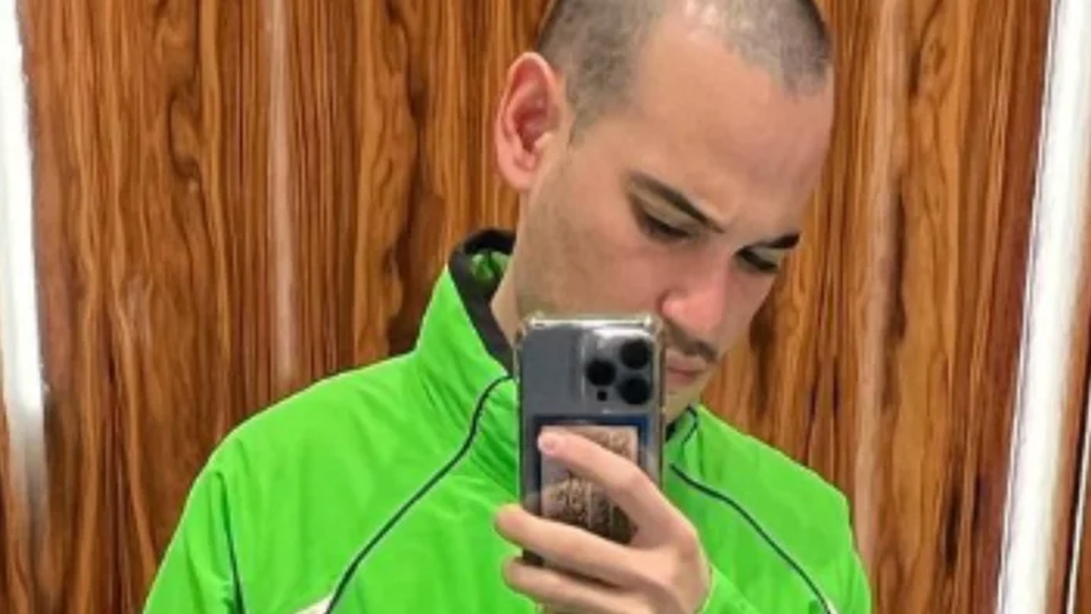 Joaco Díaz, el vestuarista de Emilia.