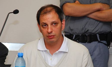 Eduardo Vázquez, el ex guitarrista de la banda Callejeros y que fue condenado por el femicidio de su pareja Wanda Taddei en febrero de 2010, podría ser beneficiado con salidas transitorias.