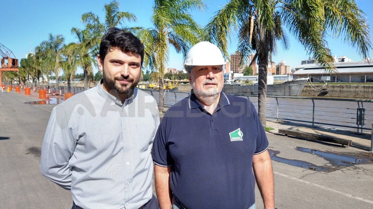 El ingeniero Esteban Franco, gerente de Infraestructura del Ente Administrador del Puerto de Santa Fe (izq.) junto al ingeniero Ruby Grether, integrante del Cecovi (der.).