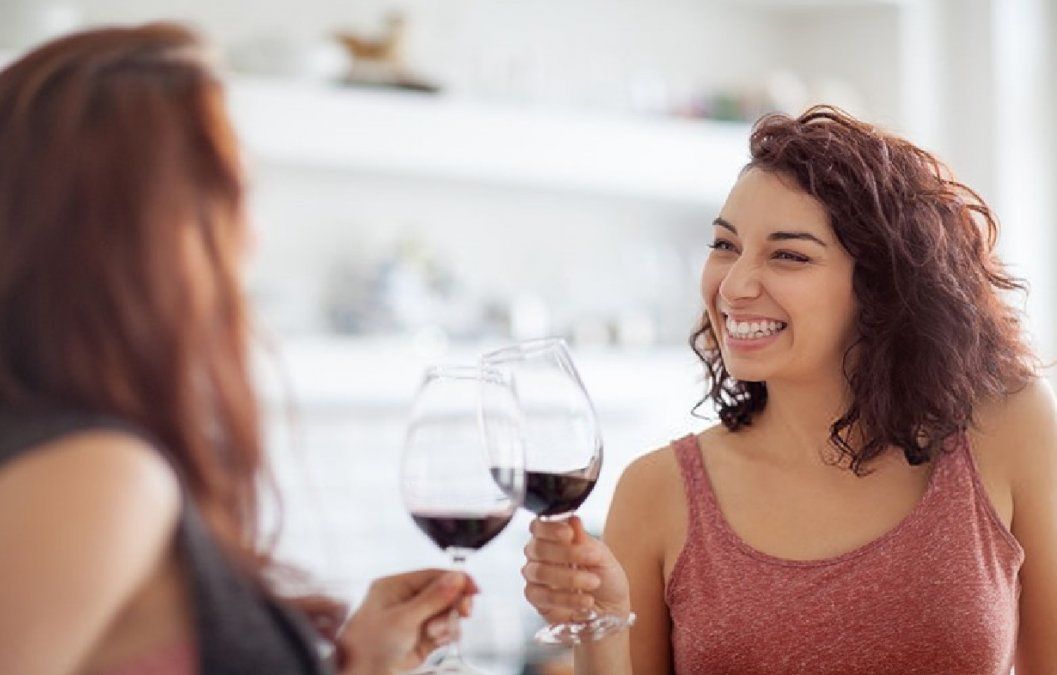 Beber vino tino es bueno para la salud del corazón