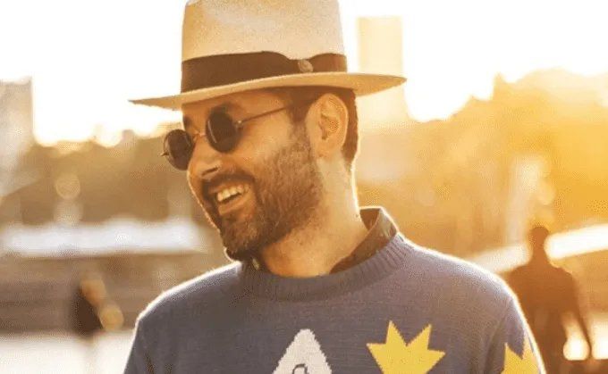 Eduardo Cabra, exintegrante de Calle 13, feliz tras lanzamiento de su disco en solitario.