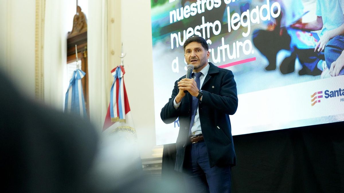 Según los datos difundidos por la Provincia, la cantidad de estudiantes de segundo grado que leen bien o muy bien creció un 22,6 %, mientras que los niveles más críticos registraron una baja sostenida. Según los datos difundidos por la Provincia, la cantidad de estudiantes de segundo grado que leen bien o muy bien creció un 22,6 %, mientras que los niveles más críticos registraron una baja sostenida.