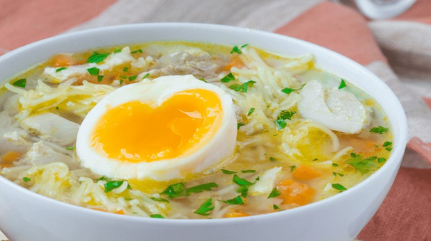 Aire de Santa Fe | sopa de verudras y huevo