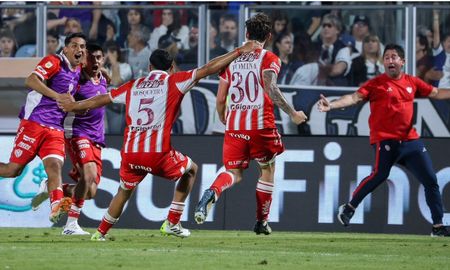 Unión integrará la zona A y jugará la fecha de los clásicos de la Copa de la Liga ante Instituto. Unión integrará la zona A y jugará la fecha de los clásicos de la Copa de la Liga ante Instituto.