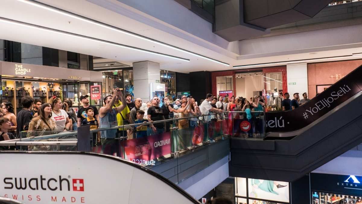 Noche Shopping se desarrolla de manera simultánea en 15 shoppings del país.