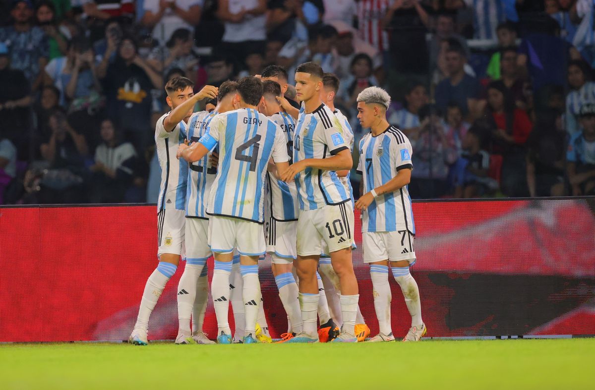 La Selección Argentina goleó a Guatemala y consiguió el pasaje a octavos del Mundial Sub 20.