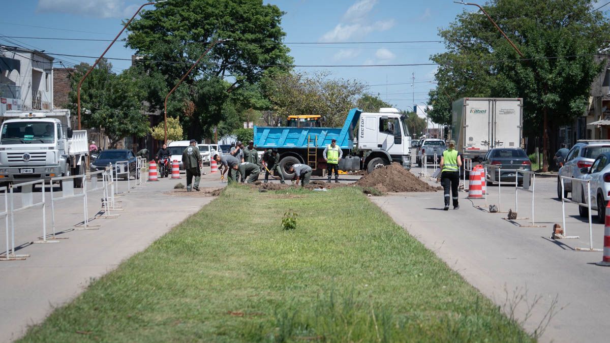 Comenzaron los trabajos de construcción de una rotonda en Avenida Gorriti y Bernardo de Irigoyen.