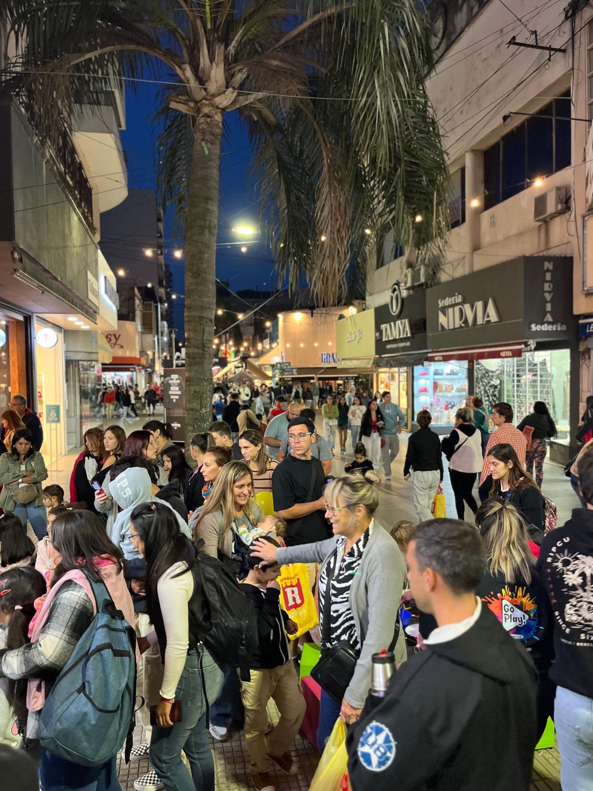 La Fiesta de la Peatonal San Mart&iacute;n se presenta como una buena oportunidad para pasar tiempo en familia y aprovechar descuentos.