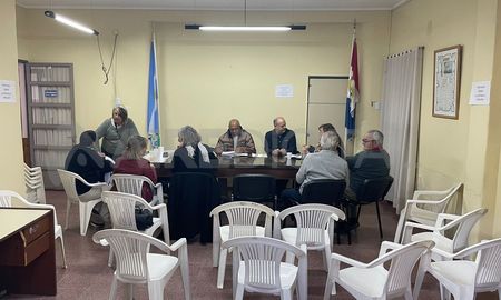 La Red de Vecinales por la Seguridad se reunió este jueves en la sede de la vecinal Fomento 9 de Julio. La Red de Vecinales por la Seguridad se reunió este jueves en la sede de la vecinal Fomento 9 de Julio.