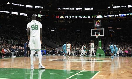 debuto en la nba el senegales que mide 2,26 metros debuto en la nba el senegales que mide 2,26 metros