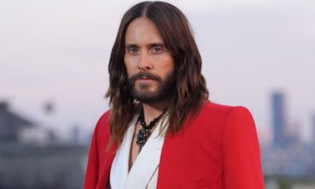 El informe también incluye testimonios de excolaboradores de Thirty Seconds to Mars, quienes describieron situaciones que les resultaban incómodas durante las giras de la banda. El informe también incluye testimonios de excolaboradores de Thirty Seconds to Mars, quienes describieron situaciones que les resultaban incómodas durante las giras de la banda.