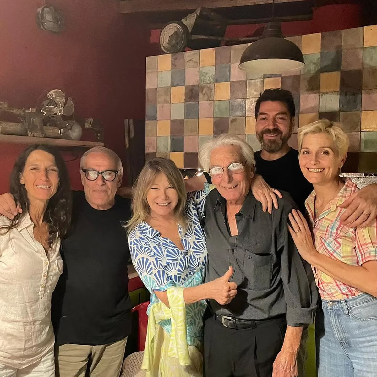 Fotografía compartida por Soledad Silveyra en 2022 en homenaje a los 50 años del estreno de Fotografía compartida por Soledad Silveyra en 2022 en homenaje a los 50 años del estreno de