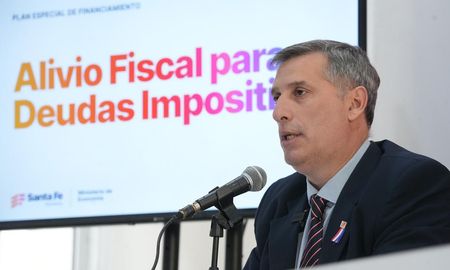 Pablo Olivares, ministro de Economía de la provincia de Santa Fe. Pablo Olivares, ministro de Economía de la provincia de Santa Fe.