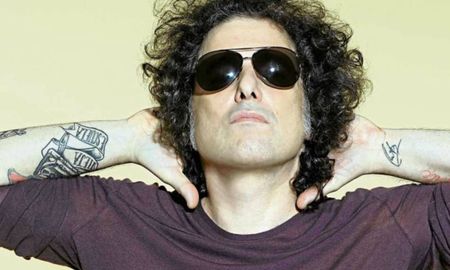 Andrés Calamaro presentó un curioso material. Andrés Calamaro presentó un curioso material.