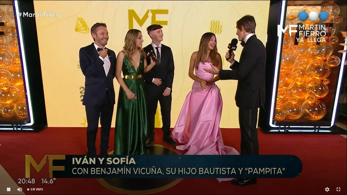 Pampita habló del discurso de Benjamín Vicuña en los Premios Martín Fierro.