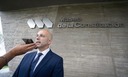 El ministro de Seguridad, Claudio Brilloni, dijo que por el momento no se detectan desplazamientos de narcos rosarinos hacia Santa Fe, aunque no descartó que esto pueda suceder. El ministro de Seguridad, Claudio Brilloni, dijo que por el momento no se detectan desplazamientos de narcos rosarinos hacia Santa Fe, aunque no descartó que esto pueda suceder.