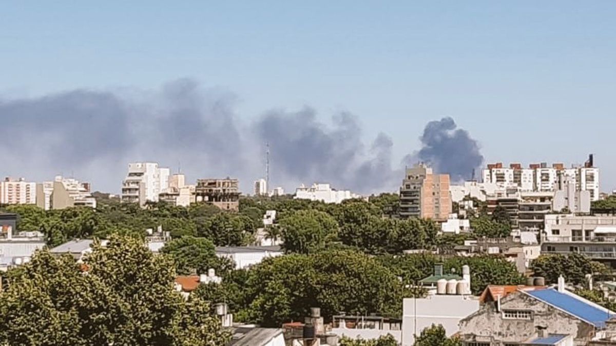 El incendio se inició aproximadamente a las 9 en la fábrica SABA.