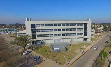Hospital de la ciudad de Ceres, inaugurado en 2017. Hospital de la ciudad de Ceres, inaugurado en 2017.