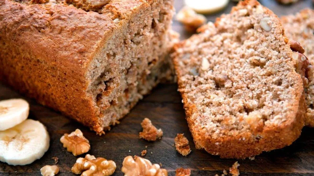 El budín de banana y nuez es una excelente opción para hacer y disfrutar en la merienda. El budín de banana y nuez es una excelente opción para hacer y disfrutar en la merienda. 