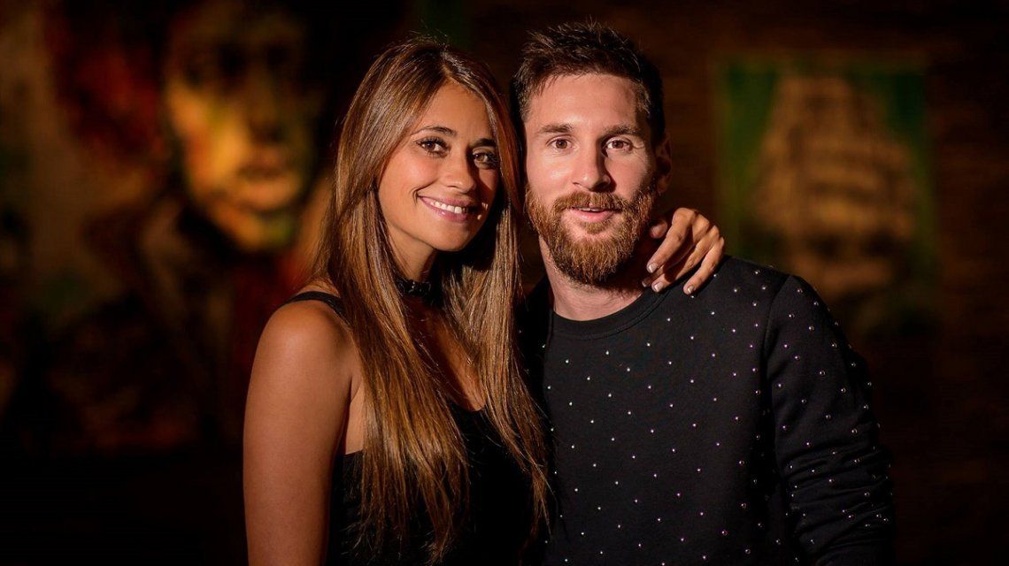 Messi mostró una foto de Antonella Roccuzzo a cara lavada y reveló uno de sus vicios