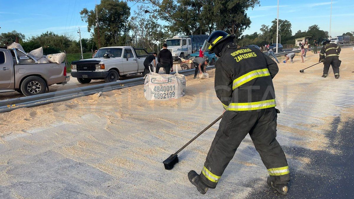Trabajó en el lugar personal de la Policía y bomberos zapadores.