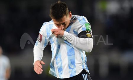 A pesar de no estar al 100% desde lo físico, Lionel Messi llega este martes al país para sumarse a la Selección de fútbol de Argentina. A pesar de no estar al 100% desde lo físico, Lionel Messi llega este martes al país para sumarse a la Selección de fútbol de Argentina.