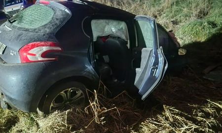 Así quedó el auto en el que iban las víctimas fatales, luego del accidente. Así quedó el auto en el que iban las víctimas fatales, luego del accidente.