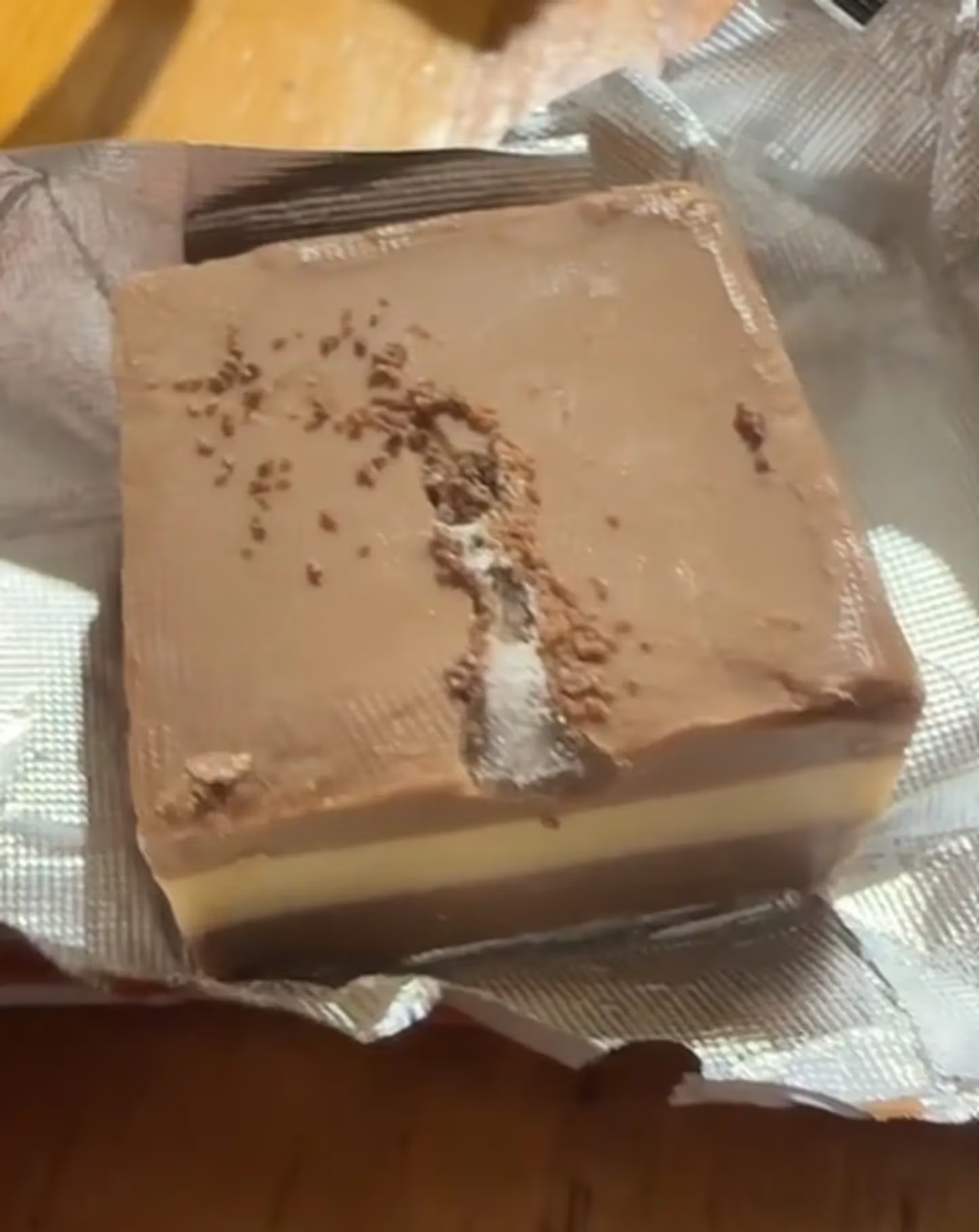 La tiktoker mostró lo que encontró dentro del bocado. (Captura: TikTok/@nataliamejiasaldana) La tiktoker mostró lo que encontró dentro del bocado. (Captura: TikTok/@nataliamejiasaldana) 