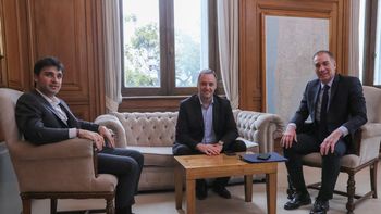 Adorni y Santilli se reunieron con Torres y Jalil por las reformas: 