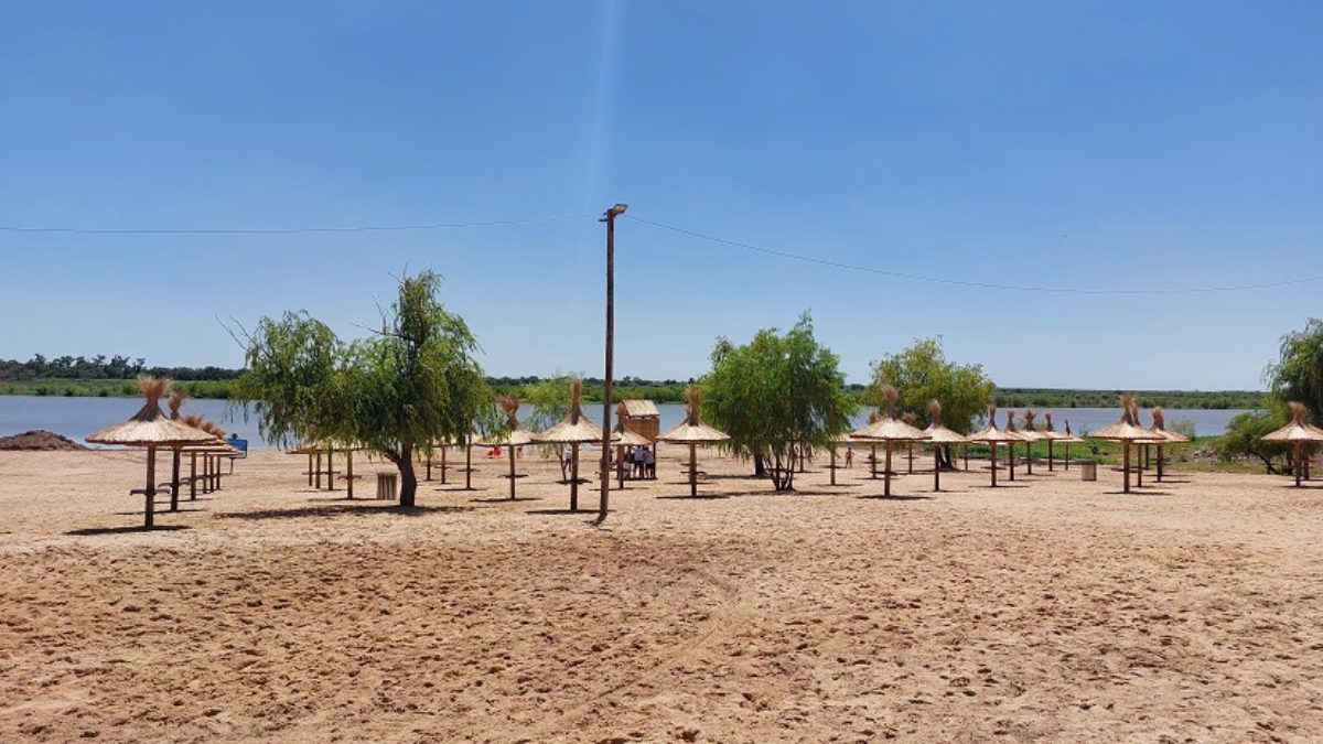 Playa Punta Arenal, Villa Constitución, Santa Fe. Playa Punta Arenal, Villa Constitución, Santa Fe.