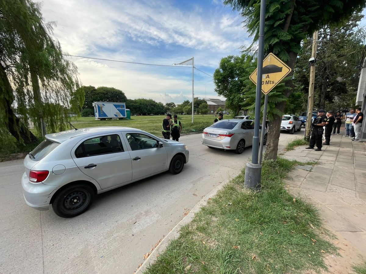 El Ministerio de Justicia y Seguridad de la provincia de Santa Fe intensifica los operativos de prevención del delito en distintos barrios de la ciudad capital.