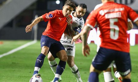 Independiente recibe a Santos en la revancha por los octavos de final de la Copa Sudamericana. El Rojo debe ganar por dos goles para avanzar. Independiente recibe a Santos en la revancha por los octavos de final de la Copa Sudamericana. El Rojo debe ganar por dos goles para avanzar.