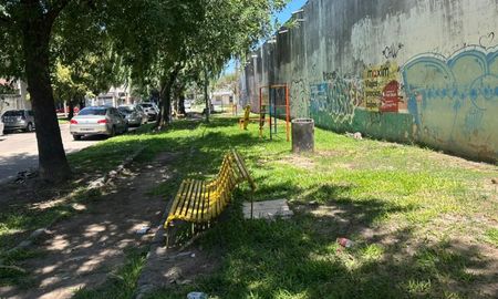 Vecinos de barrio María Selva denuncian una seguidilla de hechos delictivos en inmediaciones de Avenida Galicia y República de Siria. Vecinos de barrio María Selva denuncian una seguidilla de hechos delictivos en inmediaciones de Avenida Galicia y República de Siria.