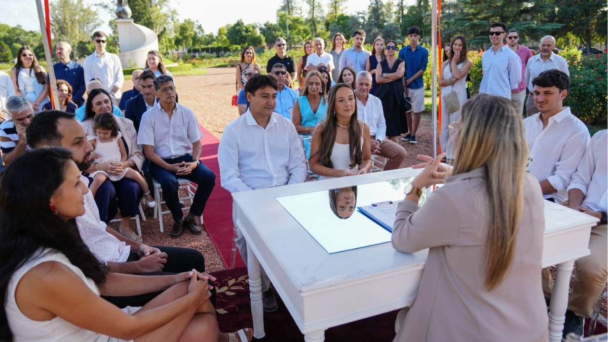 Casamiento en Santa Fe el 14 de febrero, día de los enamorados. Casamiento en Santa Fe el 14 de febrero, día de los enamorados.