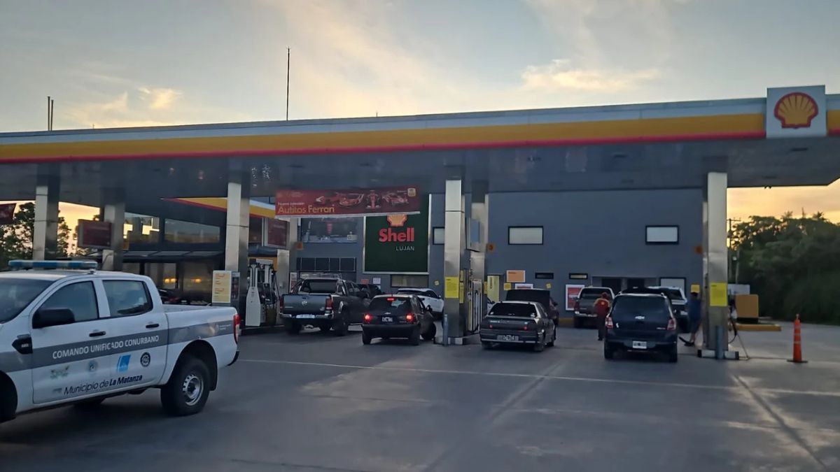 Durante el allanamiento a cargo de la Polic&iacute;a Federal, realizado con orden del Juzgado Federal de Mercedes, los inspectores encontraron una g&oacute;ndola con medicamentos tanto de venta libre como bajo receta.