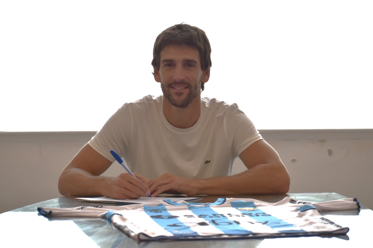 Lucas Albertengo volverá a jugar en Atlético Rafaela tras nueve años de su partida. Lucas Albertengo volverá a jugar en Atlético Rafaela tras nueve años de su partida.