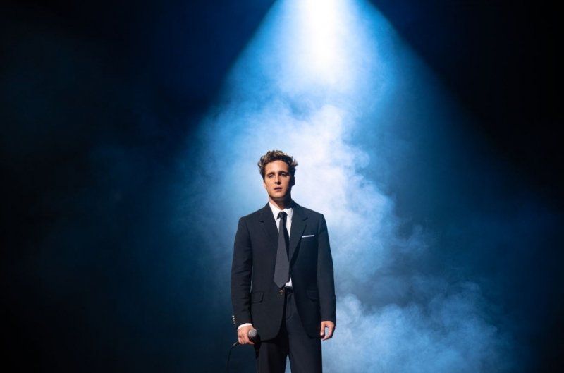 El cambio físico de Diego Boneta pra interpretar a Luis Miguel .