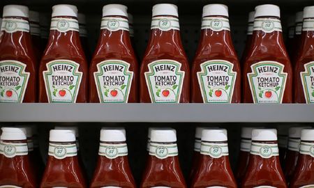 heinz creo el puzzle mas lento del mundo con 570 piezas pintadas de rojo heinz creo el puzzle mas lento del mundo con 570 piezas pintadas de rojo