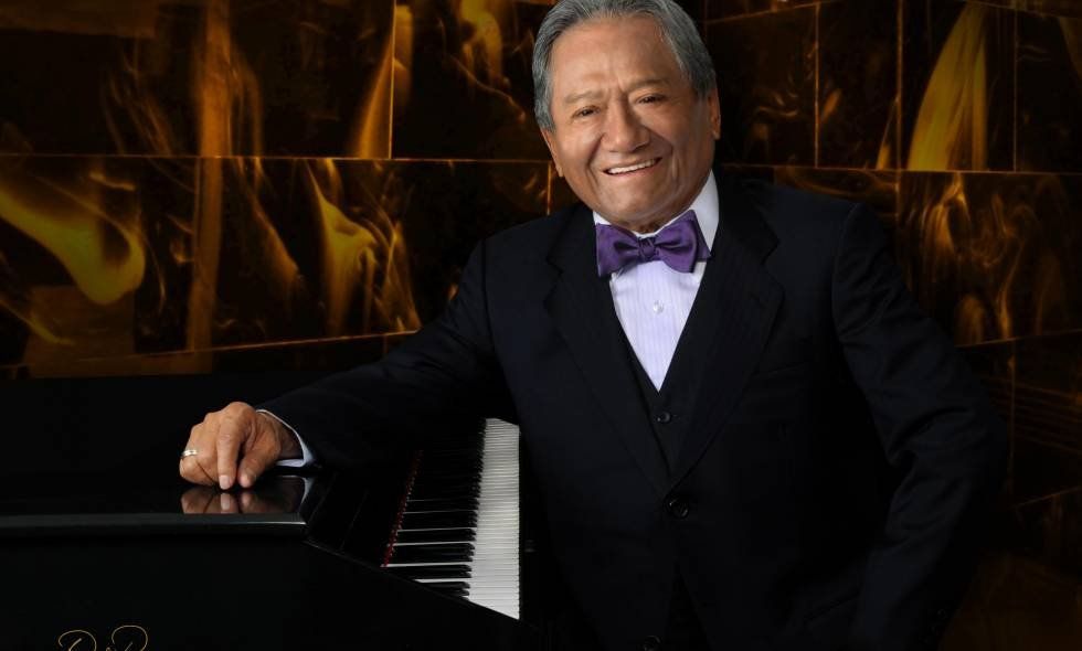 Armando Manzanero Canché trabajó como compositor, cantante, actor, músico y productor discográfico.