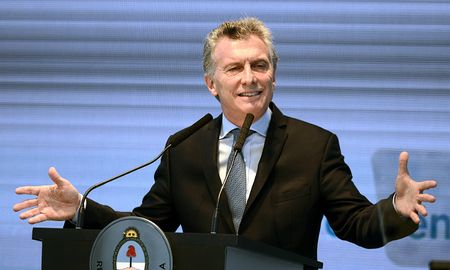 macri baja impuestos a la produccion y grava la renta financiera, mientras ajusta jubilaciones macri baja impuestos a la produccion y grava la renta financiera, mientras ajusta jubilaciones