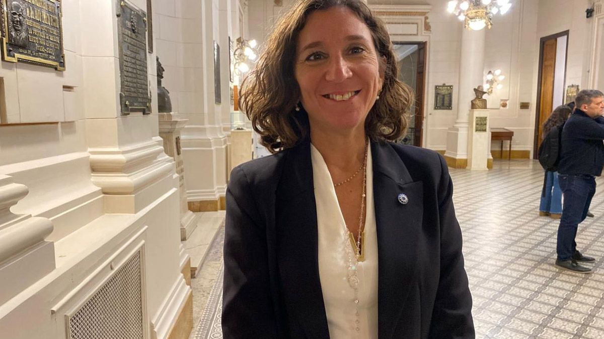 La senadora del departamento General López