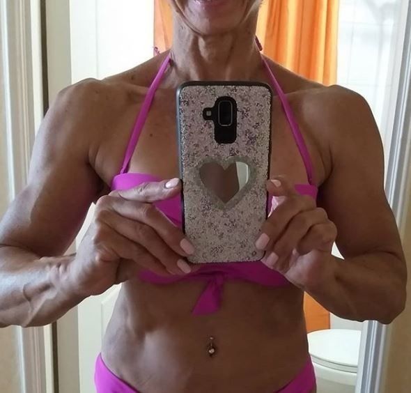 Abuela “fit” sorprende a todos con su impactante figura
