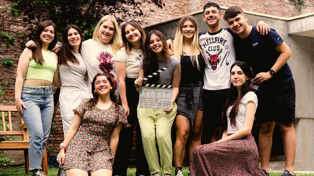 El elenco de Crescendo